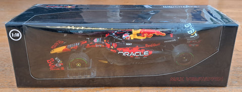 2024 - Red Bull Racing RB20 - Max Verstappen - 2e GP Groot-Brittannië (Minichamps 1:18)