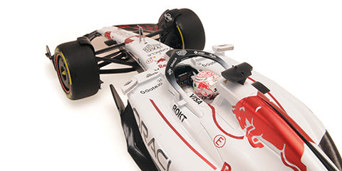 2025 - Oracle Red Bull Racing RB21 - Max Verstappen - Winnaar GP Japan 2025 - Honda witte livery (Minichamps 1:18)