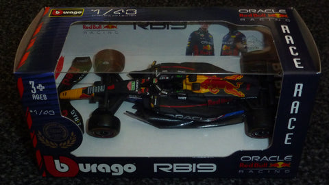 2023 - Red Bull Racing RB19 - Max Verstappen - Winnaar GP Austin (Bburago 1:43)