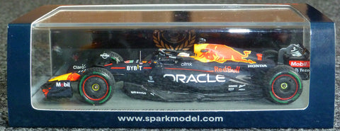 2022 - Oracle Red Bull Racing RB18 - Max Verstappen - Winner Japanese GP - World Champion (Spark 1:43)