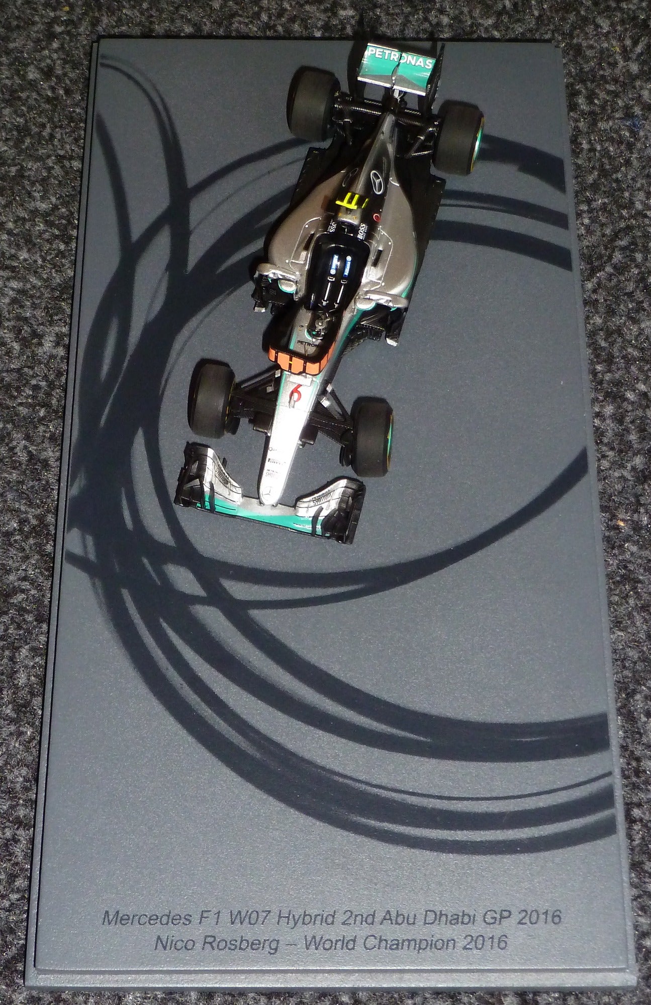 1/18 Spark メルセデス F1 W07 Hybrid 2016 アブダビ Mercedes W07 Hybrid 2016 Rosberg Rare Formula 1 F1 Diecast Car 1